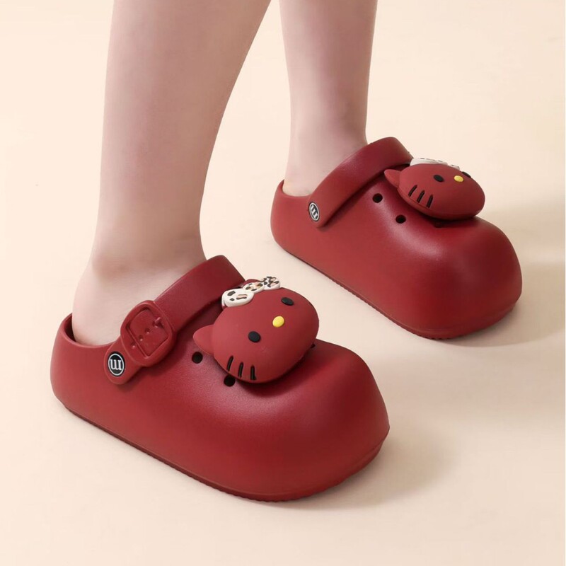 2026 Spring/Summer New Women's Clog Shoes with Thick Soles, Non-Slip, Outdoor Wear, Comfortable Cartoon Slippers, One-Piece Dropshipping