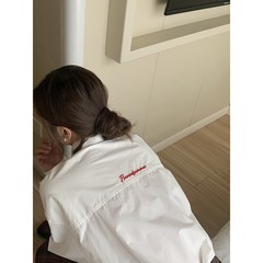 無熱シリーズ ~ 自作青春パーティーアルファベット刺繍シャツ女性春小柄デザイン感シャツ