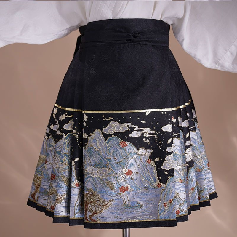 2026 Summer New Vintage Ming-Style Improved Hanfu with Chinese Elements, Tang-Style Daily Short Horse-Faced Skirt