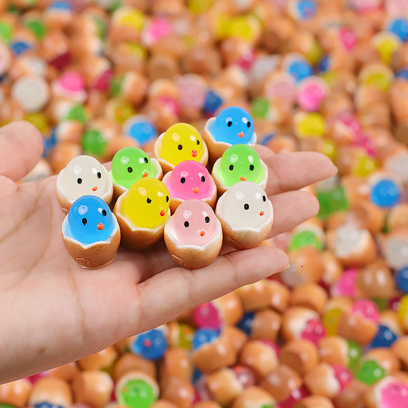 Yiwu pequeño mercado nocturno de productos básicos plaza de puestos de niños iluminados collar pequeños juguetes puestos empujando el parque de la red fuente de bienes