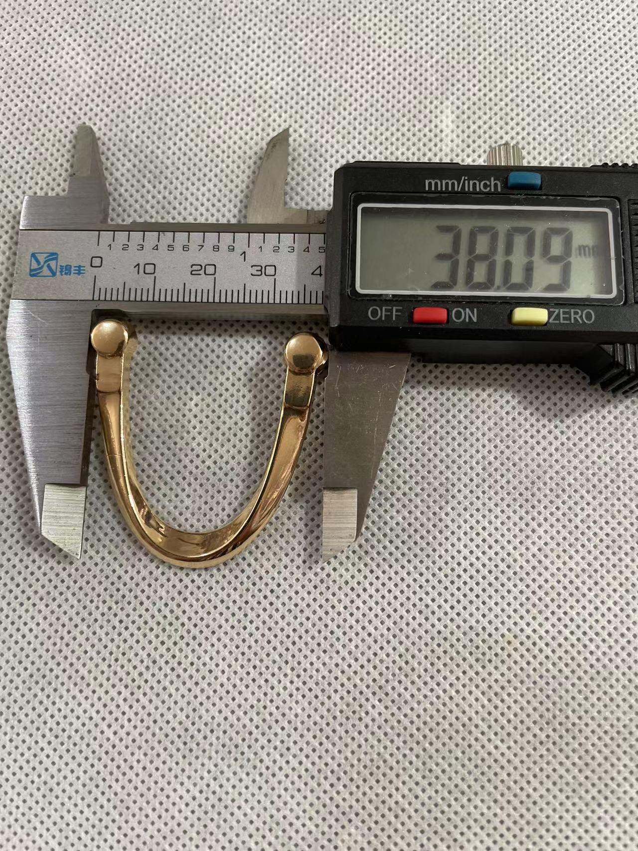 9b320687-7533-4e4d-b890-fad3d1