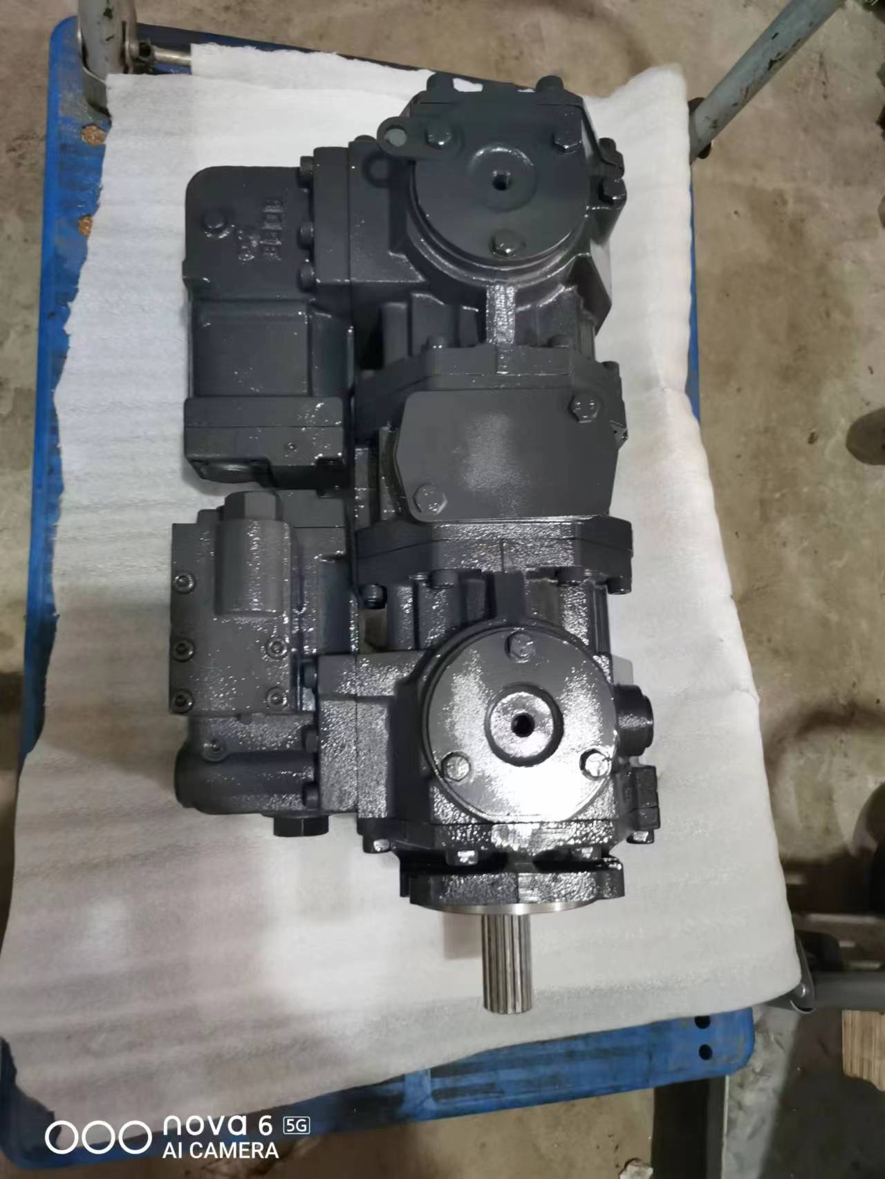 工程机械配件平地机液压泵235-60-11100 235-60-18470