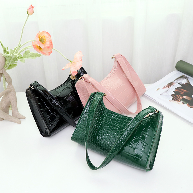 Bolsas de brazo con patrón de cocodrilo 2024 bolsas de mano de damas de comercio exterior bolsas de mujer al por mayor bolsas de mano casuales de moda