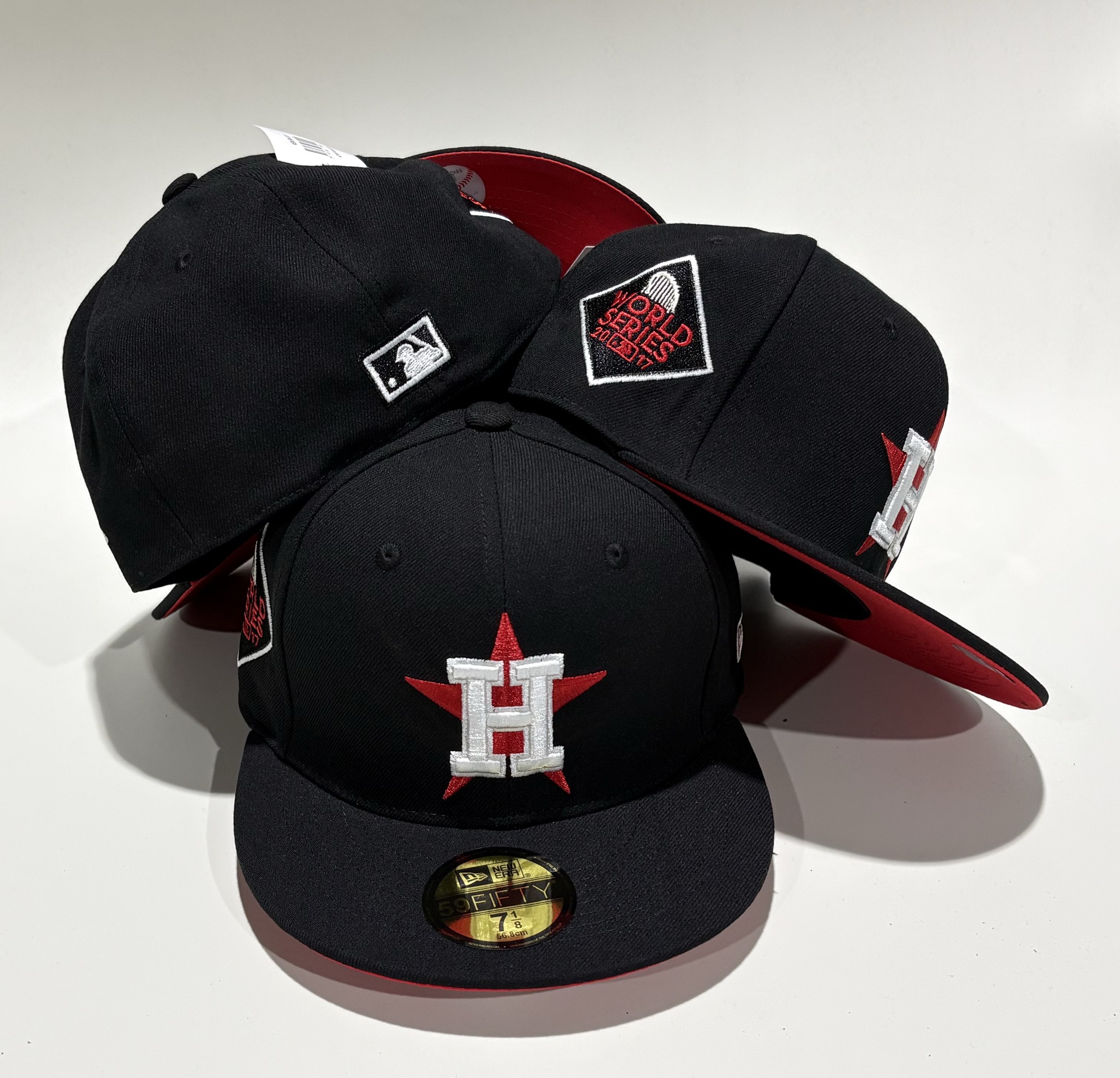 Transfronterizos de alta calidad totalmente cerrados no ajustables bordados sombreros de béisbol comercio exterior sombreros de sombreros para hombres y mujeres sombreros de borde plano al por mayor