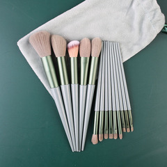 Set of 13 Seasoning Green Beauty Makeup Brushes, Including Concealer Brush, Blush Brush, Powder Brush, Eyeshadow Brush, Highlight Brush, and Other Beauty Tools