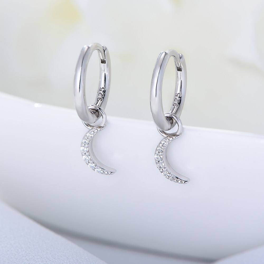 Nuevo 925 pendientes de plata esterlina traje combinación pequeños pendientes de circón personalizados estilo europeo y americano ins elegantes pendientes de mujer