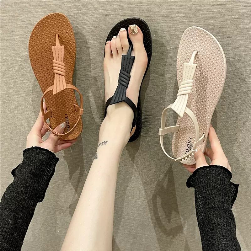 简约风凉鞋女生夏季新款学生外穿一字扣带平底凉鞋海边潮搭沙滩鞋