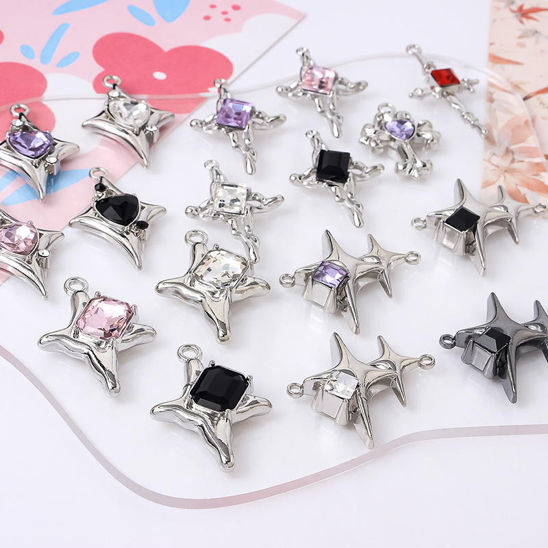 甘いクールなギャルの十字の星の双穴の合金のペンダントdiyの手作りのアクセサリのブレスレットのネックレスの部品の材料のペンダント|undefined