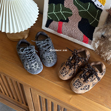 儿童真皮豹纹德训鞋2025秋季新款男女童软底休闲运动鞋韩版宝宝鞋