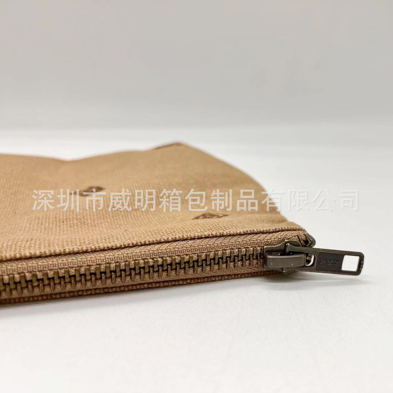 �ߵ��޲������� ����LOGO��ױ�� Ůʿ��ױ�� Ʒ�ƶ��ƻ�ױ����