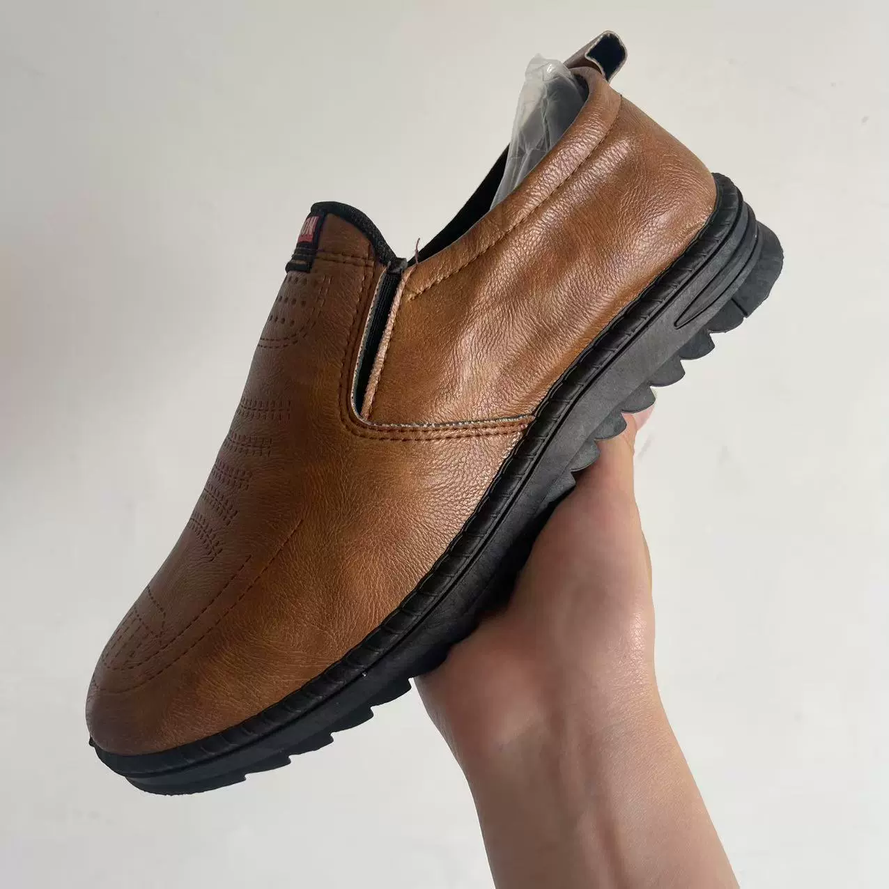 新款男士商务休闲鞋韩版潮流皮鞋男软底驾车鞋一脚蹬平跟爸爸单鞋