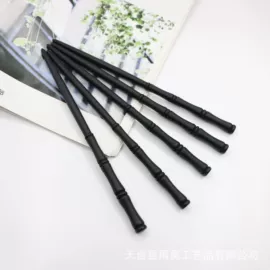 木质工艺品;饰品配件;其他益智玩具