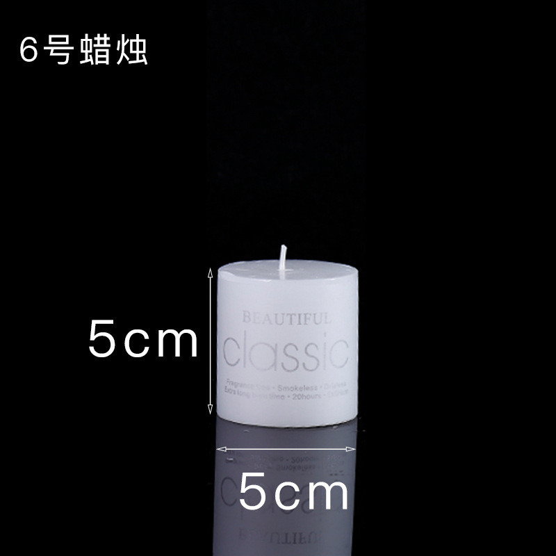 茶のろうそくのグラスの光影のロマンチックなろうそくの光の夕食の道具の香薫のろうそくの杯の祝日の雰囲気の配置の置物|undefined
