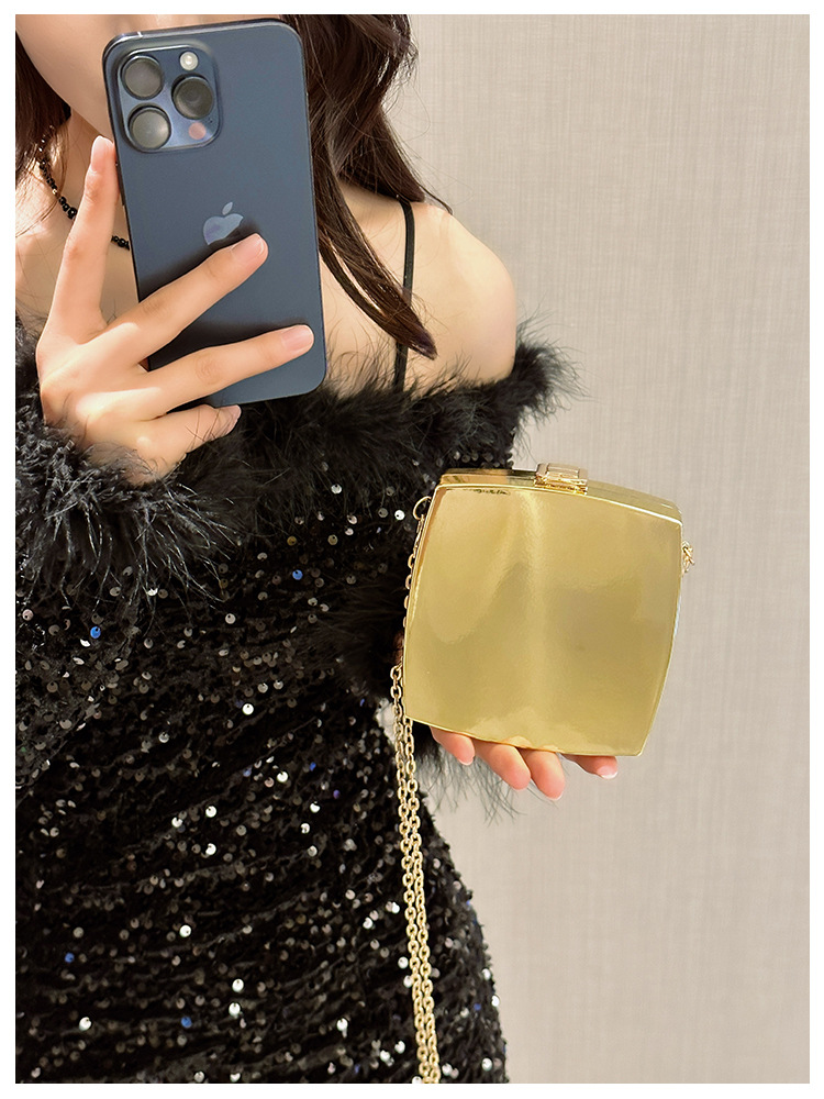 2025 New acrylic bag, square box bag, single-shoulder crossbody chain, women's makeup bag, fashionable cross-border clutch Item Picture