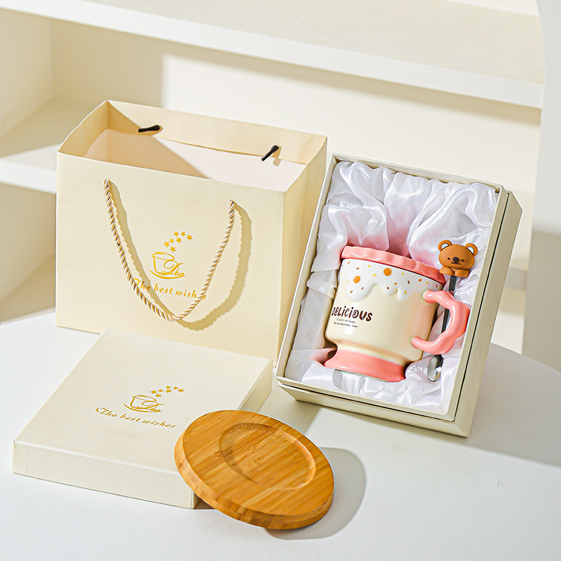 Caricatura dulce oso galletas tazas de cerámica con tapa de alta calidad de la oficina taza de agua regalo de mano taza de regalo