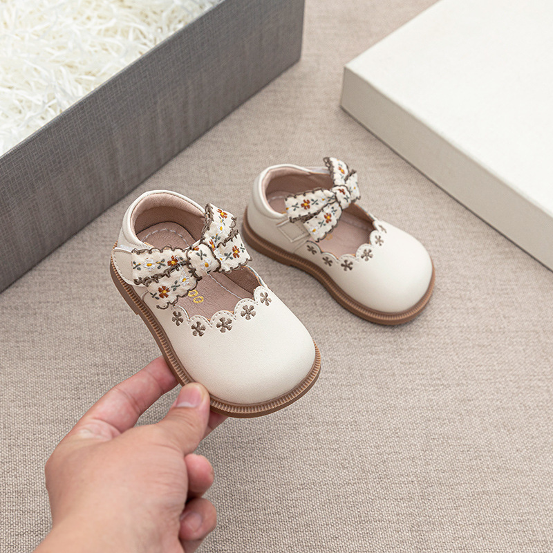 2023 spring and summer new baby shoes soft bottom girls two or three years old children princess shoes comfortable all-match children toddler shoes