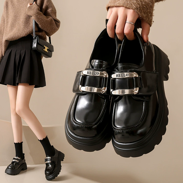 Удобные лоферы на платформе женские 2024 Новый стиль кожаная обувь универсальная Элегантная Маленькая кожаная обувь с квадратной пряжкой женская обувь для увеличения роста JK одиночная обувь