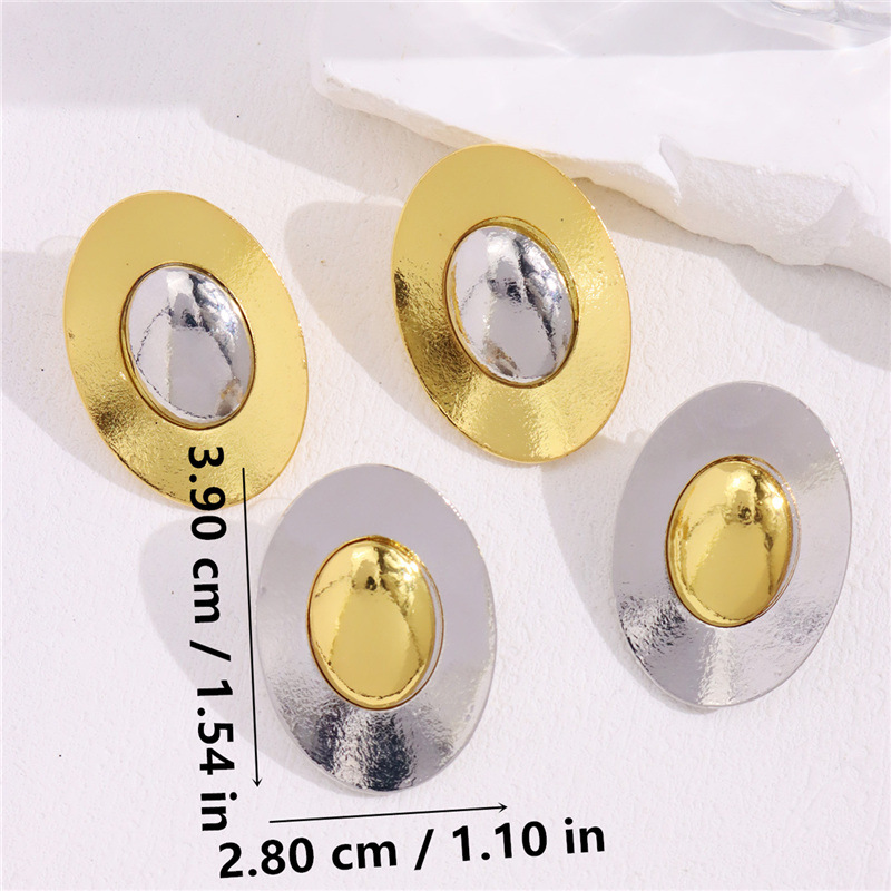 1 Pair Simple Style Color Block Plating Alloy Ear Studs display picture 1