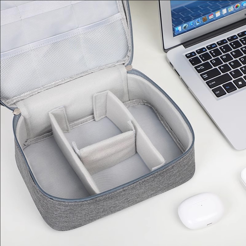 Maletín para guardar cables de datos de zonas separadas