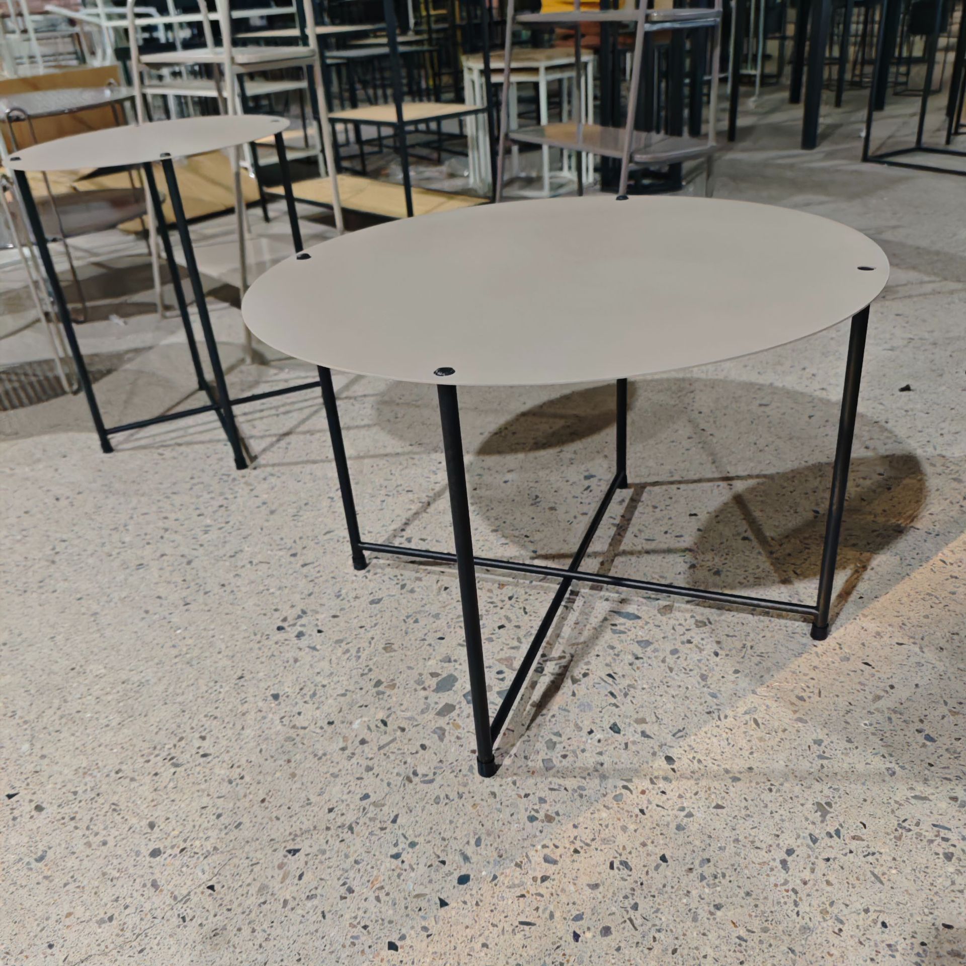 Mesa redonda simple al aire libre, mesa de juegos de mesa de ajedrez y tarjetas gruesas, mesa plegable de ocio multipropósito moderna