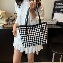 ǧ�B���n�泱���μ��2025�¿�r�к��s���ذ�ͨ�������Ů���羳