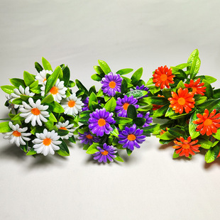 Customized Artificial 12-Eye Small Daisy Potted Chrysanthemum Bonsai Home Plastic Fake Flowers and Green Plants Wholesale Amazon