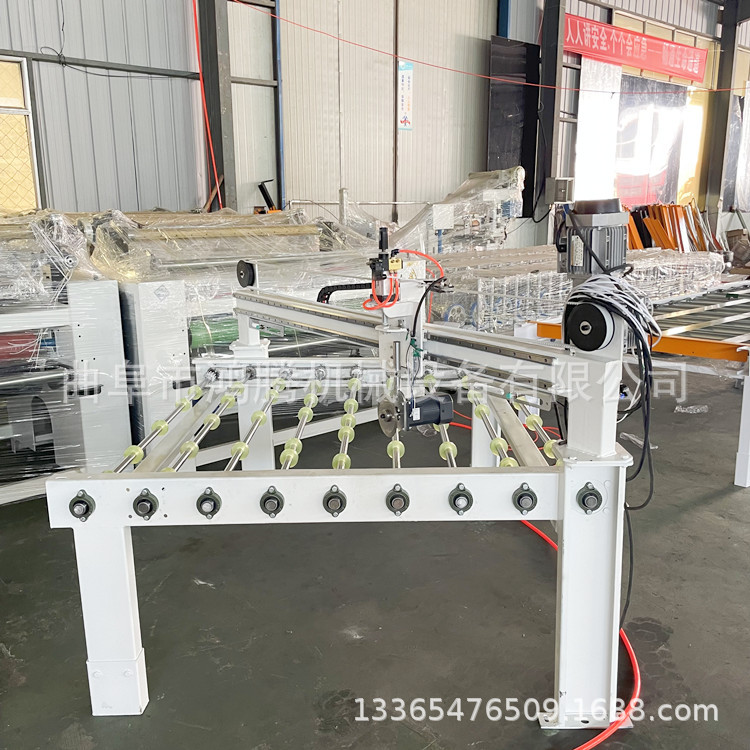 鸿腾热熔膜胶膜板材涂胶碳晶板雪弗板发泡板覆膜平贴机PUR胶贴面