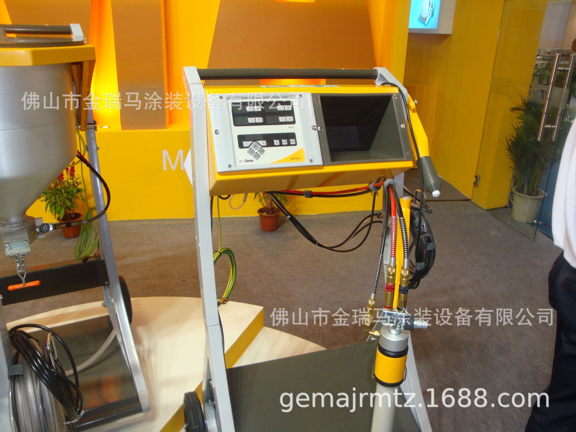 供应金马OptiFlex B型振动喷枪 金马震动喷枪 金马带振动喷涂设备