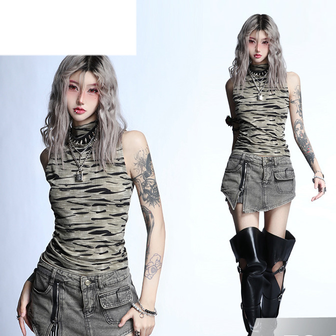 2025 Summer American Retro Niche Personality Camouflage Striped Trend Sleeveless High Neck Backless Top Women's New Arrival