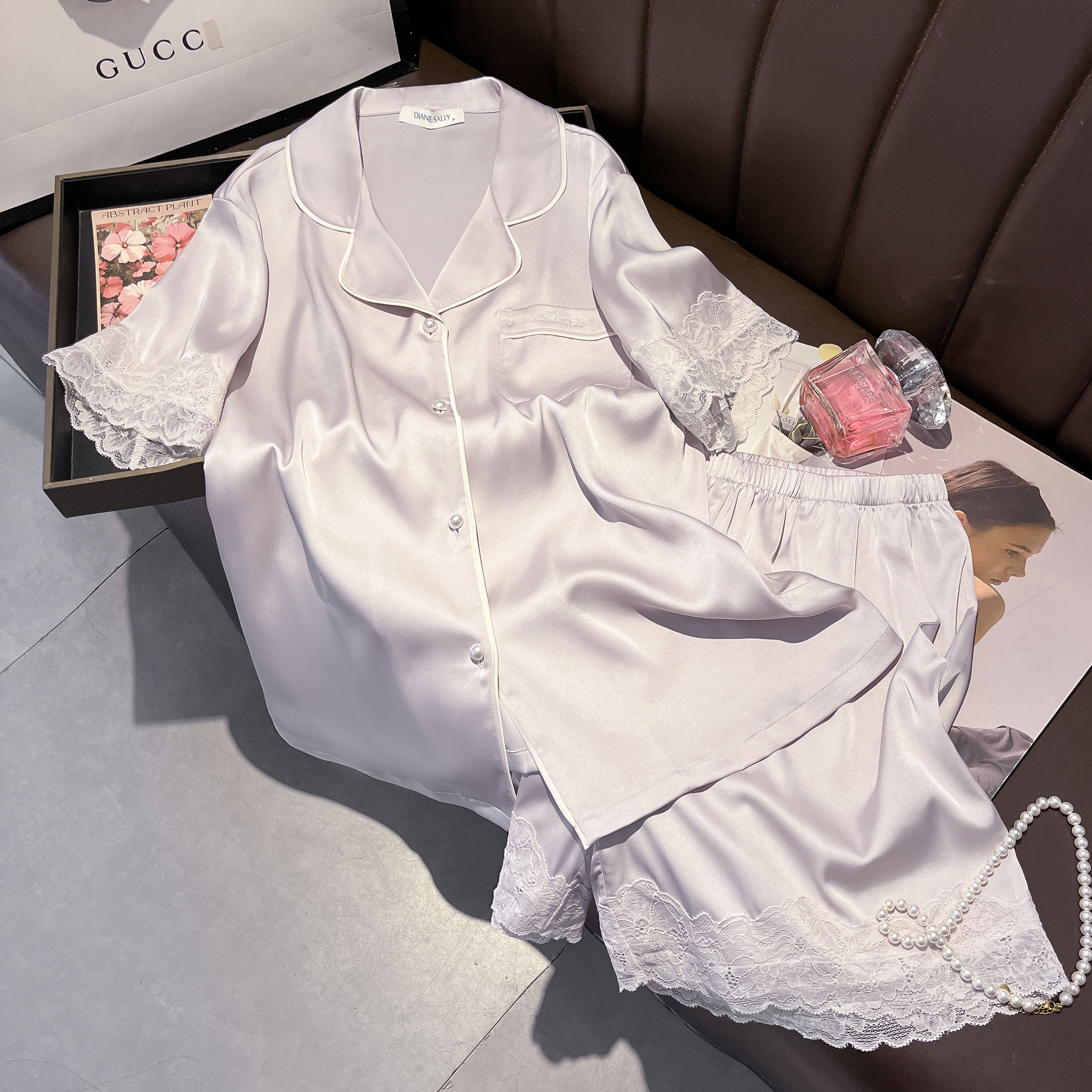 라일락 반팔 반바지