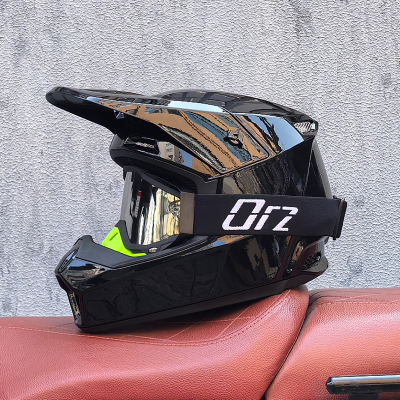 Casco todoterreno Casco de coche eléctrico Casco de rally para hombres y mujeres Casco de batería de descenso de velocidad de bicicleta de montaña Casco completo ORZ