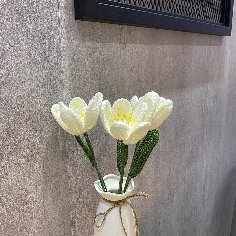 完成した手織りバラ、スズラン、ヒマワリ、造花、ウールニットブーケ、花飾り、ギフト|undefined