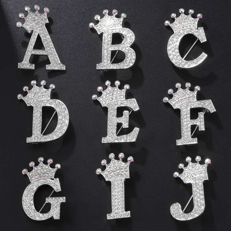 Universal brooch with letters lapel pin