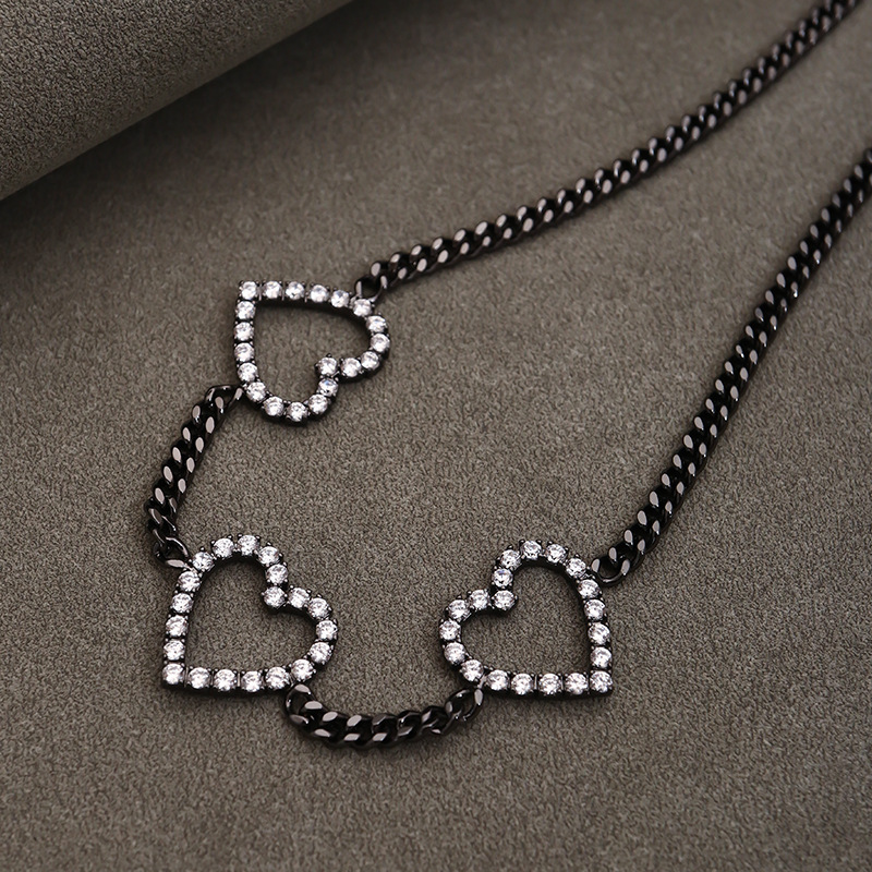 Ins Style Simple Style Heart Shape Brass Plating Hollow Out Inlay Zircon Necklace display picture 5