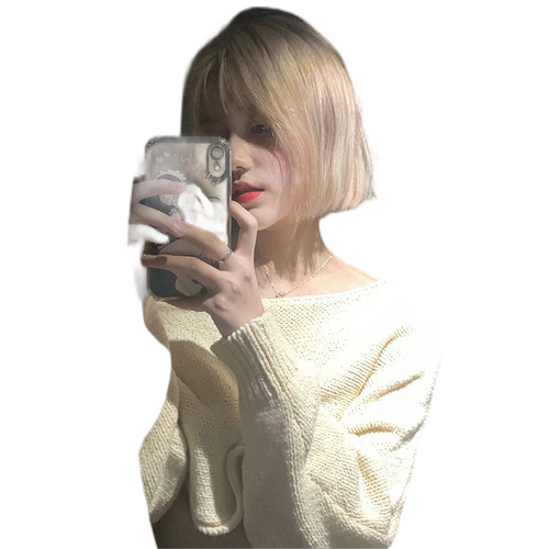 Wig for short hair female influencers, trendy white gold wave fringe, stylish sweet and cool, straight short hair.