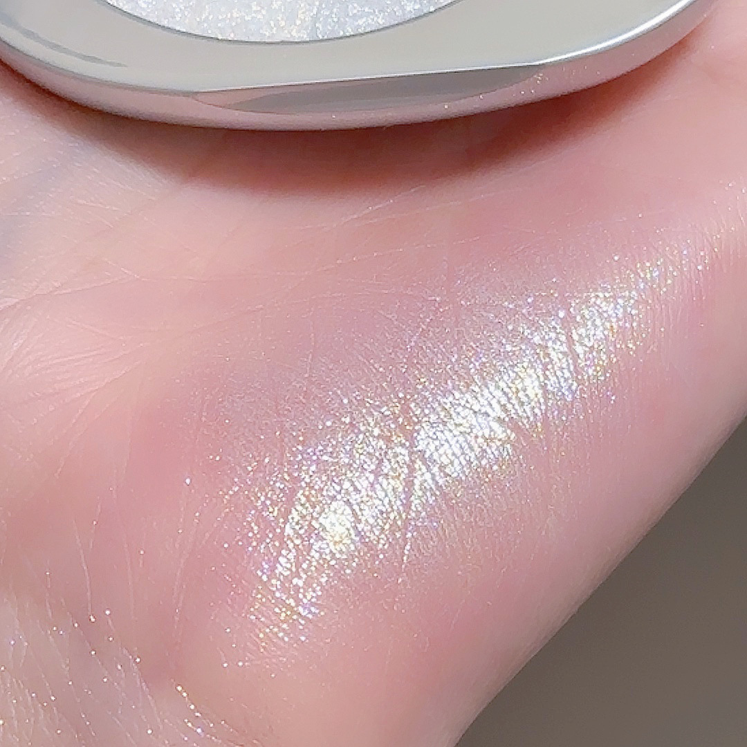 INSFANY Shell Highlight Sparkling Clear Face Brightening and Modifying Natural Three-dimensional Eye color-changing glitter Powder Eyeshadow undefined