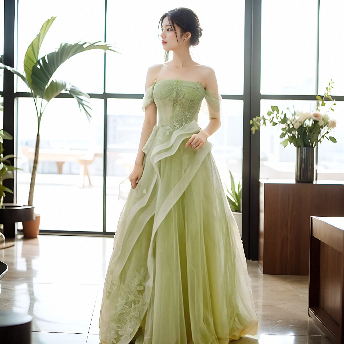 Vestido de noche verde de pecho 2026 verano nuevo anfitrión del anfitrión del anfitrión del anfitrión de graduación