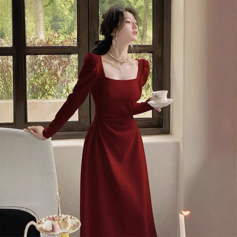 Red Long-Sleeved Dress for Women, Autumn French-Style Engagement Dress, Bride's Toasting Dress, Can Be Worn Casually as a Long Red Dress