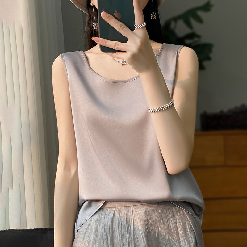 Champagne Color 2025 Satin Sleeveless Vest for Women 2025 Spring and Summer New Style Outer Wear Short Round Neck Inner Top T-Shirt