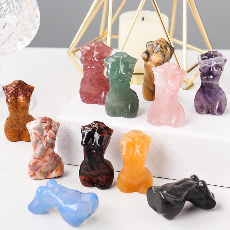 Người mẫu nữ 4*2cm (màu sắc và chất liệu ngẫu nhiên)