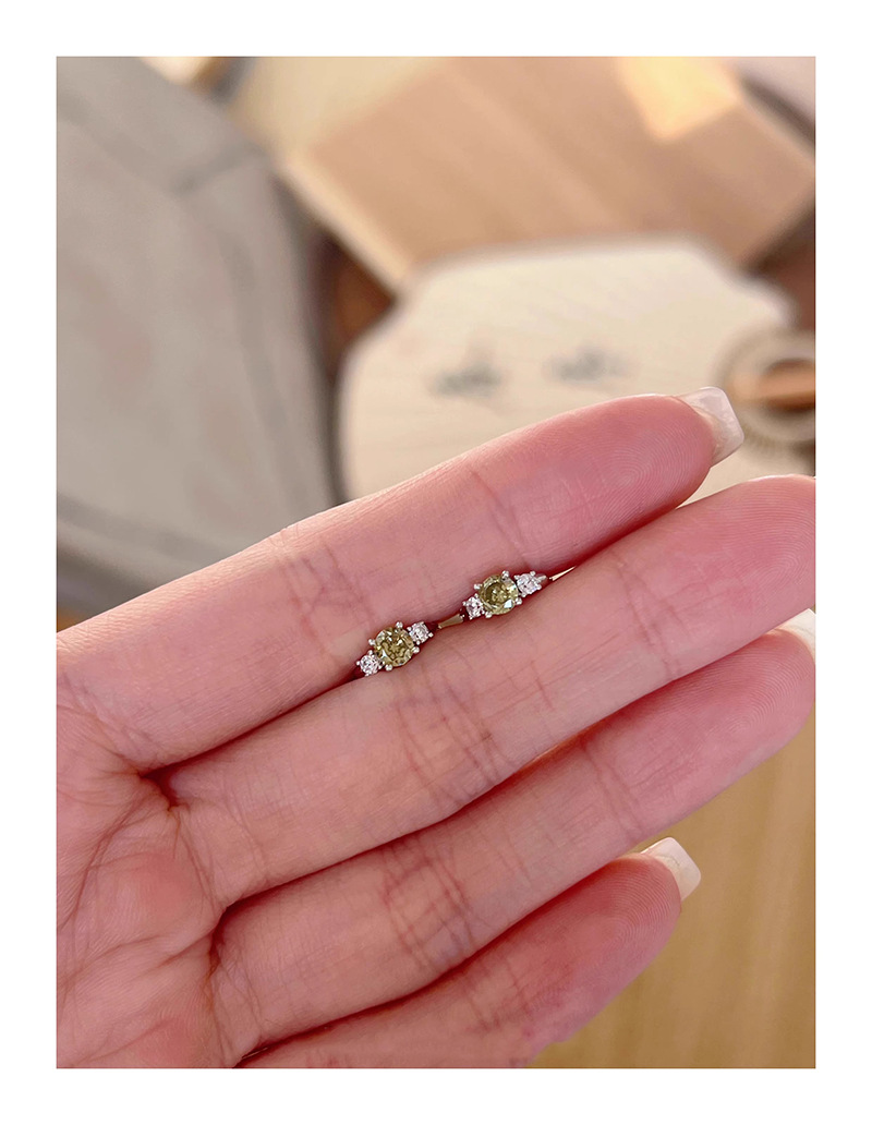 Boucles d'oreilles puce en zircon vert olive style chinois chic_voghion.com