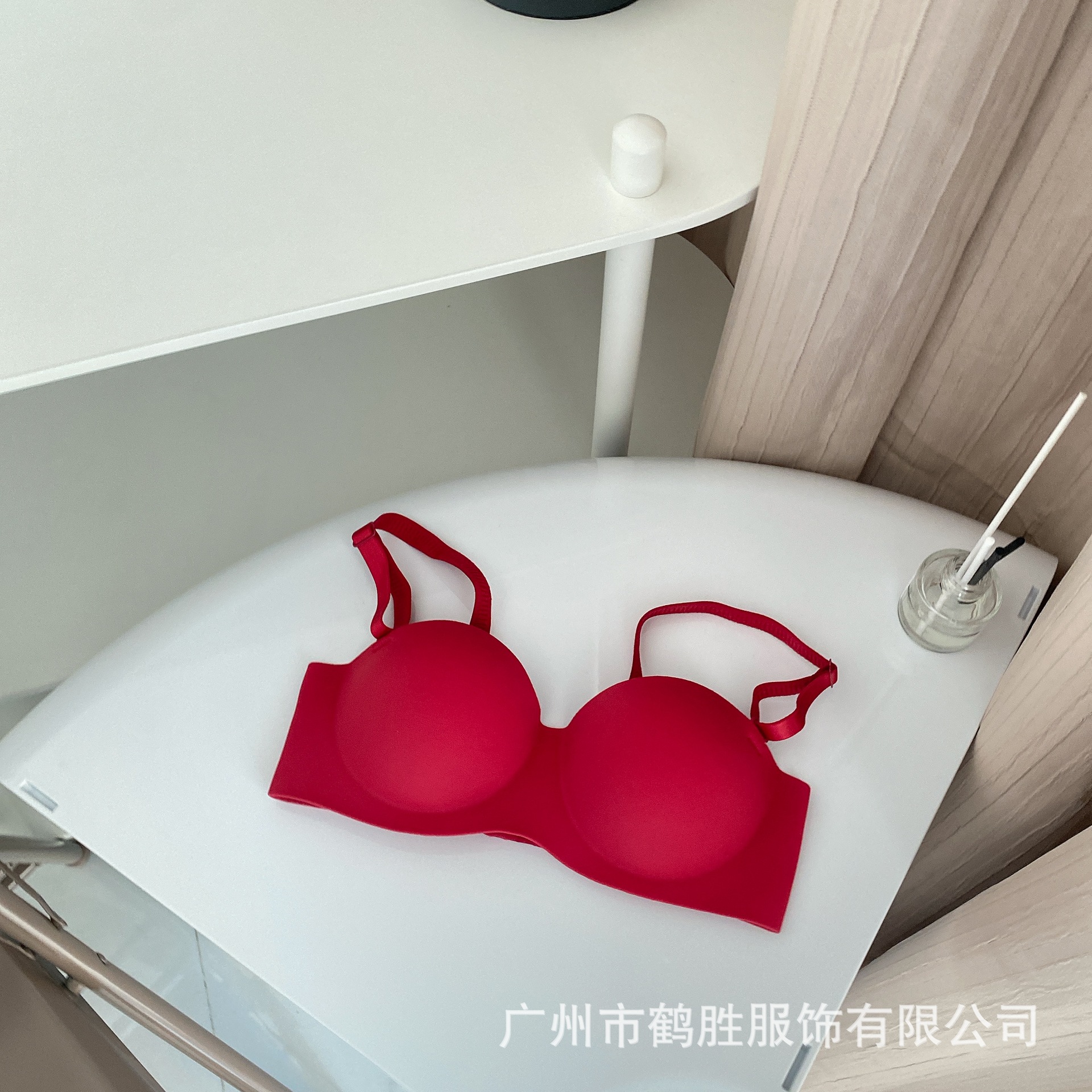 Ropa interior de media taza de Jianmei, una hermosa espalda de color sólido, pecho pequeño, fruncido, antiflacidez, sujetador transfronterizo ajustable sin anillo de acero