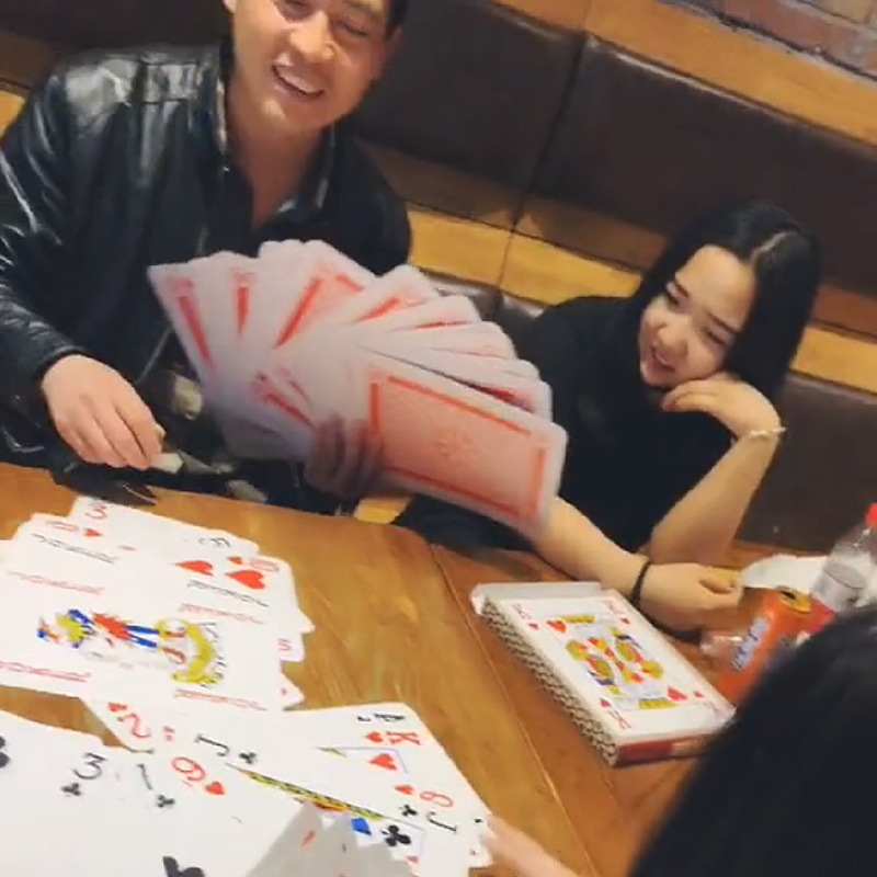 Suministros de boda Un conjunto completo de accesorios de juego completamente irreconocible