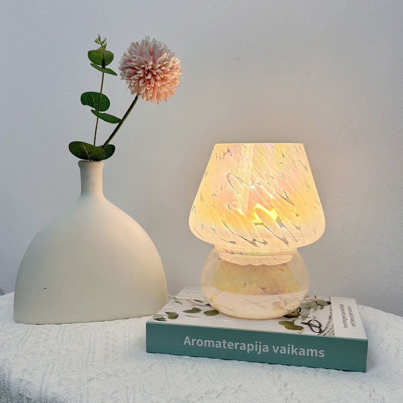 Lámpara de mesa de setas coloridas luz de noche Retro Luz de cristal lámpara de noche de lujo sala de estar estudio dormitorio lámpara de ambiente de estilo americano