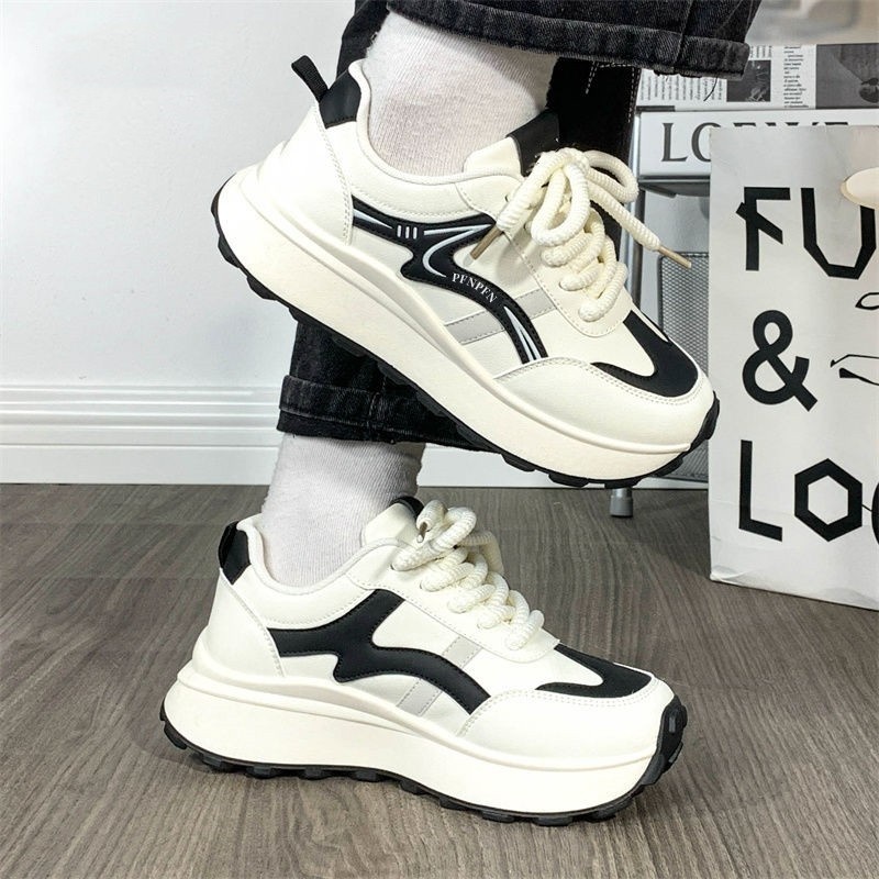 Zapatos deportivos de suela gruesa de diseño original de mujer, primavera y otoño de 2025, nuevos zapatos retro de altura en la tendencia