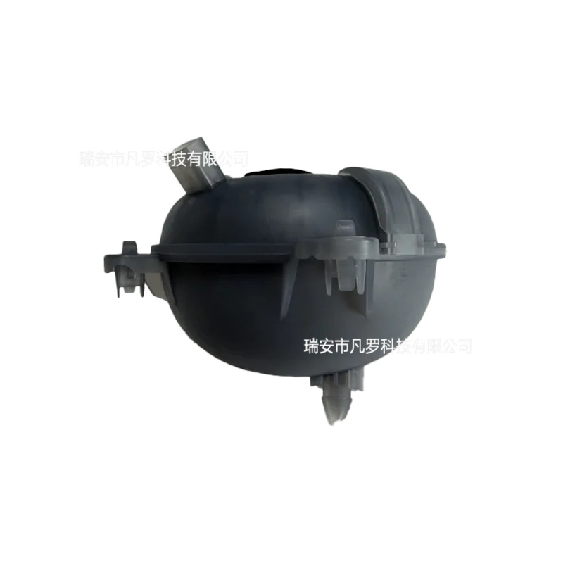 Suitable for Volkswagen Jetta, Golf, Tiguan, and Audi A3 radiator, part number 5Q0121407A, 5Q0121407F