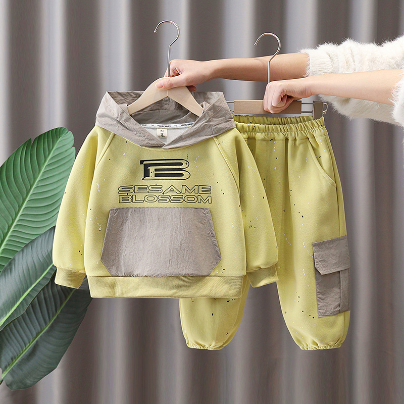 7096 traje de suéter para niños primavera y otoño 2025 nueva ropa deportiva con capucha para niños, traje de dos piezas de estilo occidental de primavera