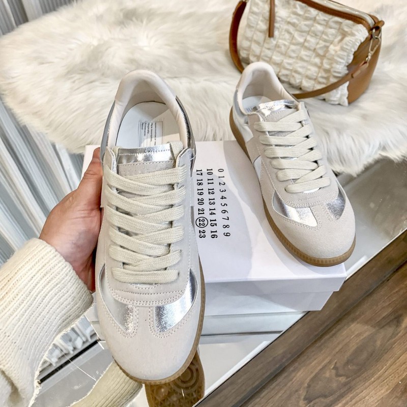 高バージョン Margiela MM6 ドイツのトレーニングシューズ男性と女性のための白い靴カップル本革カジュアルスニーカーレトロニッチトレンディな靴|undefined