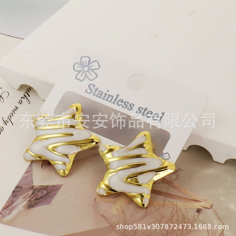 跨境轻奢高级感不锈钢方形白色滴釉爱心耳环女小巧精致时尚耳钉|undefined