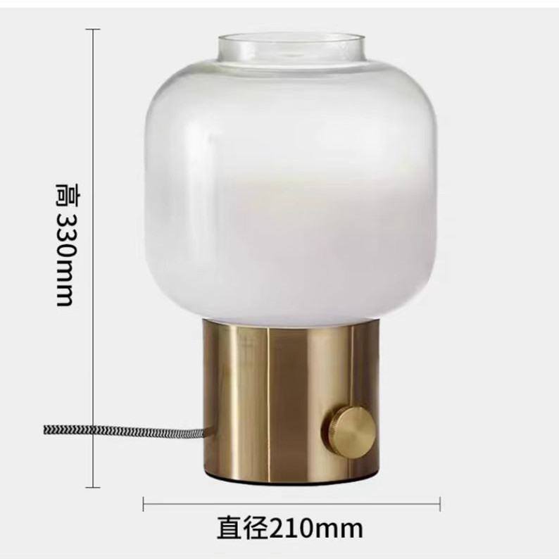 Lámpara de mesa de estudio creativa minimalista posmoderna de fábrica, modelo de diseñador de lujo ligero, lámpara de mesa de decoración de oficina